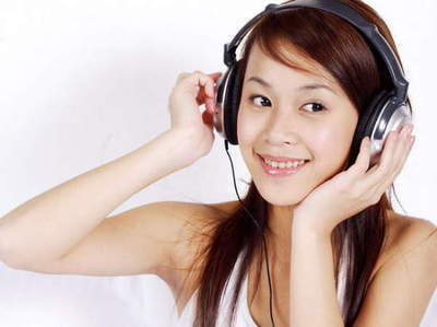 天天配音网生产提供 专题配音 网络配音 广告配音 外语配音 全天在线配音服务